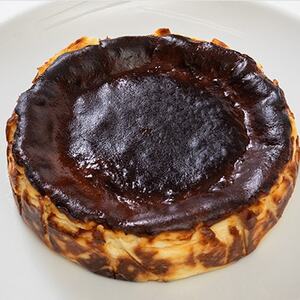 クッチーニのバスク風チーズケーキ　与謝野町産米粉使用グルテンフリー手作りケーキ　15cm×2ホール【配送不可地域：離島】【1671865】