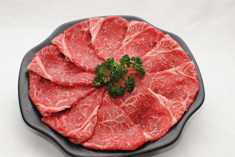 特産 黒毛和牛 熊野牛 モモ スライス 約700g すき焼き しゃぶしゃぶ  牛丼 冷しゃぶ ふるさと納税 牛肉 純 国産牛 ヘルシー 焼肉 お取り寄せ グルメ 和歌山 高野 送料無料 【iSe5】