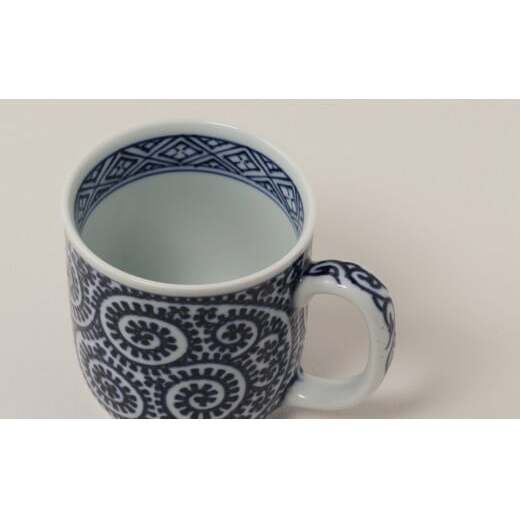 有田焼 蛸唐草 マグカップ (大)【道雪窯】食器 器 うつわ 染付 手書き たこ唐草 タコ唐草 A45-299_イメージ2
