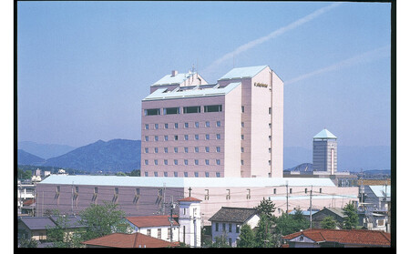 【近江牛鉄板焼　伊ぶき（ホテルニューオウミ）】ペアランチまたはディナー食事券