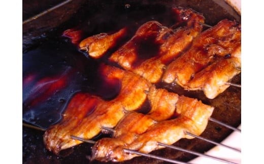 【真空パック】国産うなぎ蒲焼 約200g×2尾 かば焼き タレつき 関西風 小松市 石川県 【株式会社竹本商店】