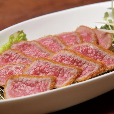 ふるさと納税 阿蘇市 ヘルシーな赤身を味わえる くまもとあか牛の牛カツ100g×4 (4人前)特製だし醤油付き |  | 02