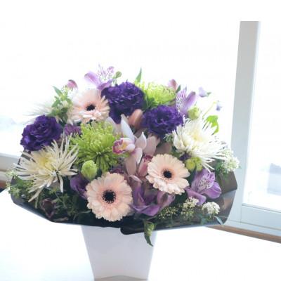 ふるさと納税 筑西市 【7月お盆用】仏花アレンジメント/Mサイズ【7月上旬〜中旬発送】 |  | 01