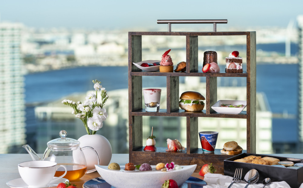 【Unico Polo Afternoon】季節のフルーツのアフタヌーン＋カフェフリーフロー　ペアチケット【三井ガーデンホテル横浜みなとみらいプレミア　20階】