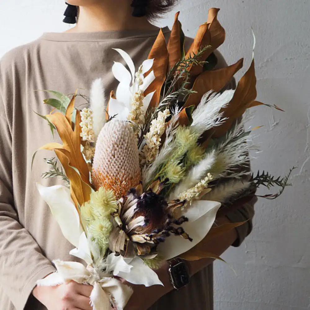 季節のおすすめドライフラワースワッグ　mサイズ（約６０cm）＜イエローナチュラルカラー＞