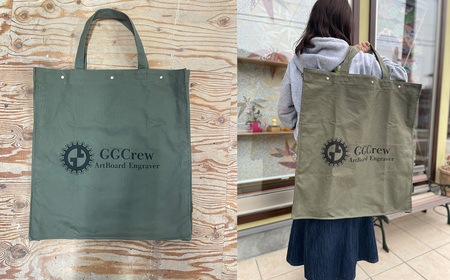 【ウォルナット】ミドルテーブル Signum シグナム（1台）【専用袋付き】（幅 600mm×奥行 600mm×高さ 400mm）机 テーブル 彫刻 キャンプ コンパクト 木目 軽量 組み立て アウト