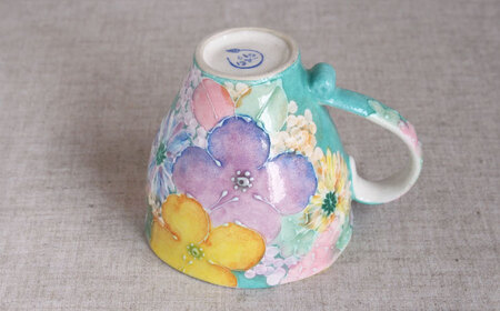 【瀬戸焼】「工房 ゆずりは」 彩優花 マグカップ 1個 【松本陶器株式会社】 / マグ 食器 コーヒーカップ ティーカップ / 瀬戸市[BBDX015]