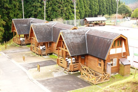 キャンプ場 コテージ 利用券 宿泊券 / サンビレッジ曽爾オートキャンプ場コテージ1泊宿泊券 コテージ キャンプ 旅行 宿泊 コテージ キャンプ 旅行 宿泊 コテージ