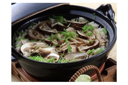 ミシュラン一つ星　丹波の松茸料理（月コース）3名様食事券