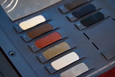 水の都・大垣産　高級服地＜SUITO WOOL＞使用　オーダースーツ5着お仕立券（出張オーダーサービス）