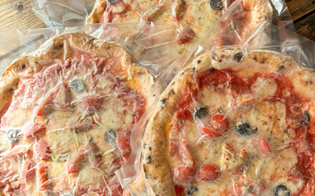 【 ナポリピッツァ専門店が作る 薪窯焼き 冷凍 ピッツァ セット 】 ロマーナ × 3枚 計約960g【株式会社CAROTA】[BHBV005]