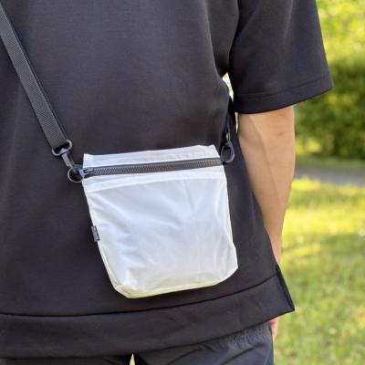ふるさと納税 名古屋市 【白】ポケット付き軽量ナイロンショルダーバッグ　サコッシュ　撥水ポシェット