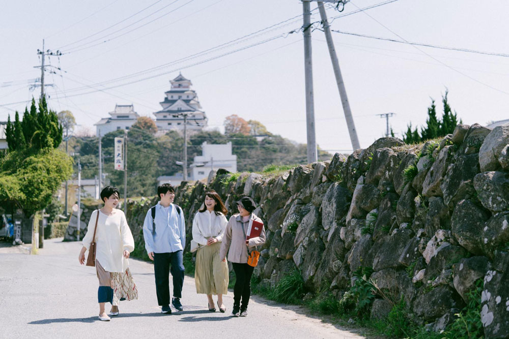 
「Arukara／歩唐」まち歩きガイドツアー：唐津ヘリテージ＆偉人巡り（1名1回）
