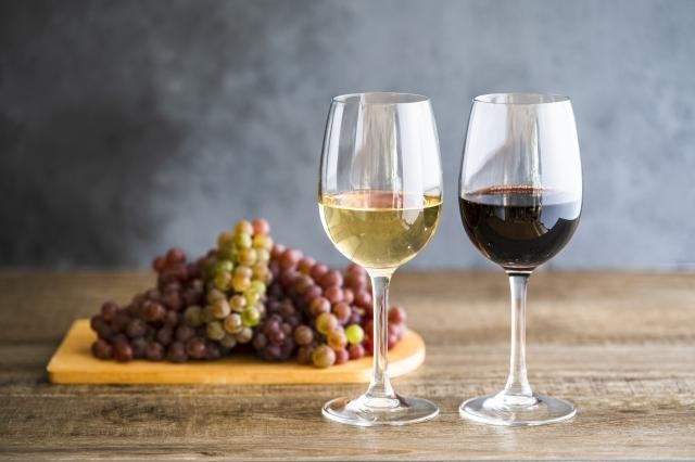 奏でる香り、辛口赤白の贅沢時間