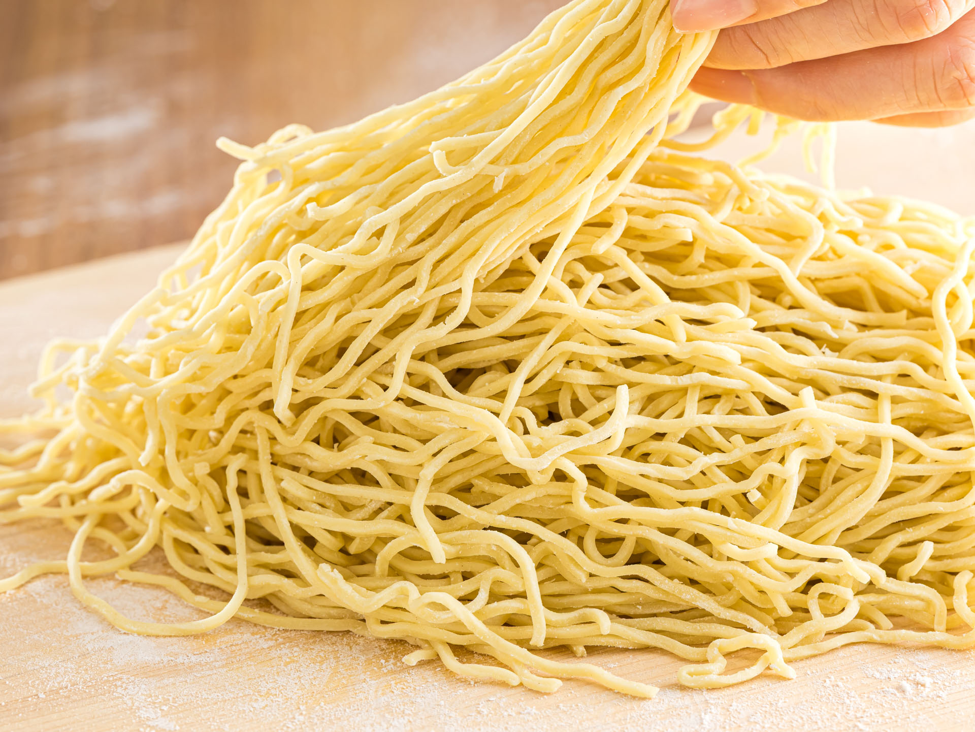 ＜北海道 細麺＞  細ちぢれ ラーメン 220g×13袋(26食分)(スープなし)【配送不可地域：離島】