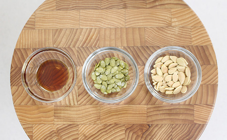 『V.E.G.』ネイルオイル 美容 ネイルケア 指先のケア 爪のケア キューティクルオイル ささくれ 指先 香料不使用 着色料不使用 自然由来の原材料 