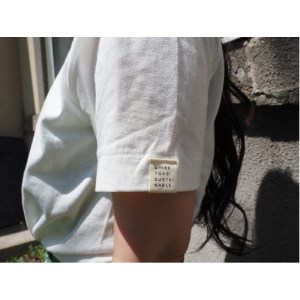 知床・斜里町のシンボルキャラクター「知床トコさん」×久米繊維　コットンTシャツ　白・M【1340958】