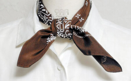 【洗える】 シルクスカーフ ミニ 浜ちりめんシルク100% ブラウン/クロス柄 滋賀県長浜市/有限会社吉正織物工場[AQDQ001]