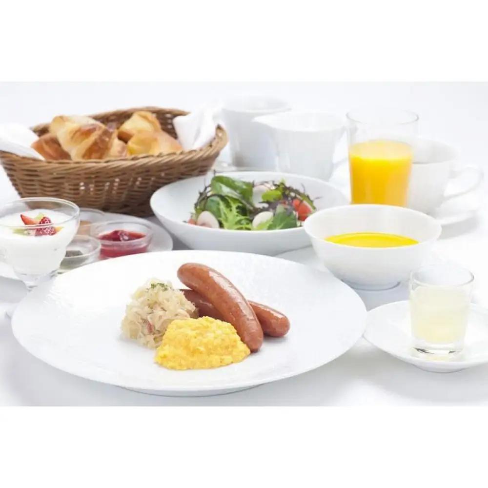 【高島屋選定品】「ホテル ラ・スイート神戸ハーバーランド」ご宿泊ペアVIPご招待券（朝食付）