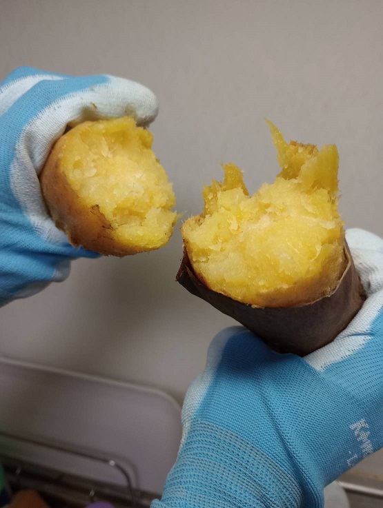 農薬・化学肥料不使用　温室効果ガス削減に貢献しながら、のどかな畑で大切に育てた　熟成　蜜芋　サツマイモ（紅はるか）４ｋｇ　S～LLサイズ混合  TFN-01