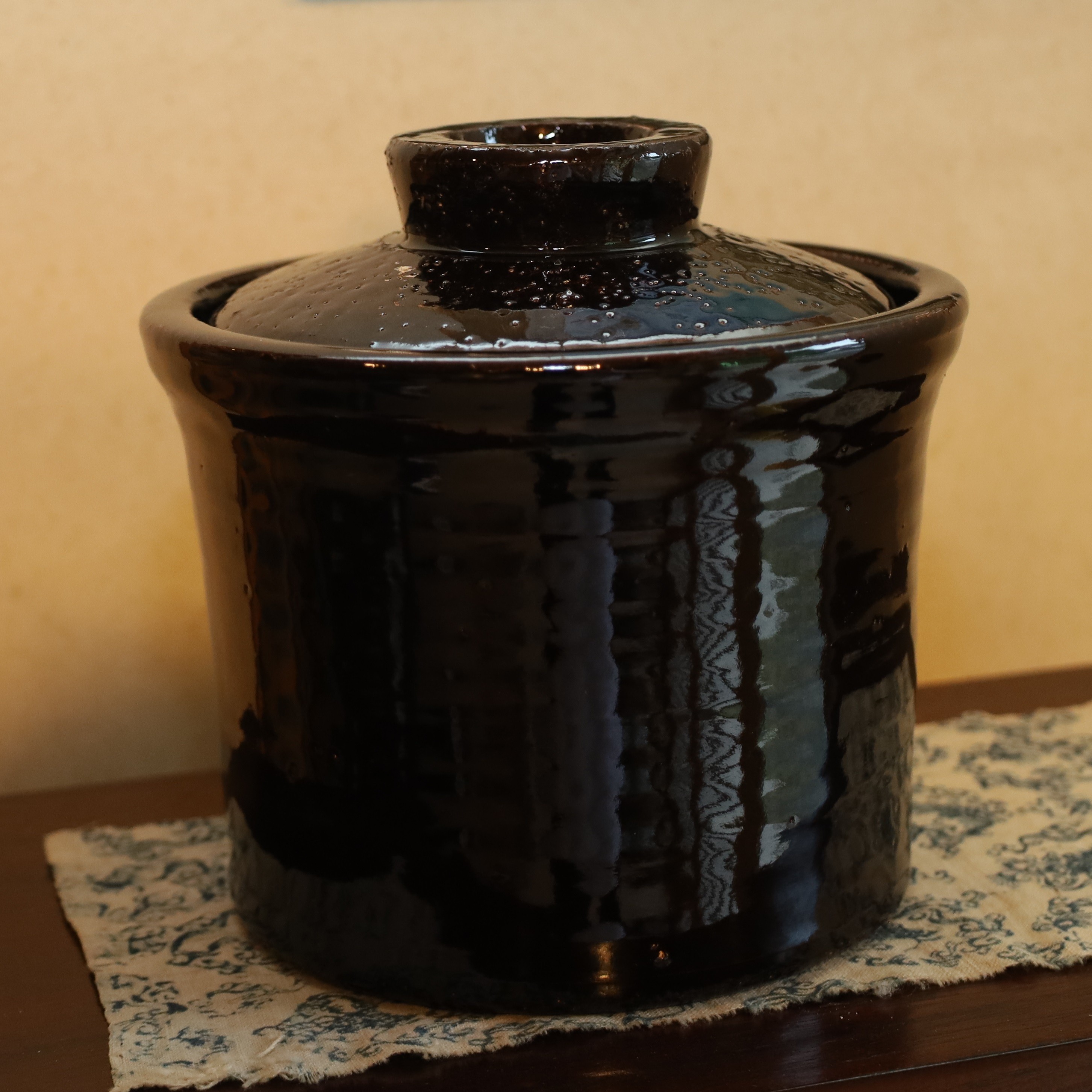 
            錦心窯　電子レンジ炊飯土鍋　2.0合炊き
          