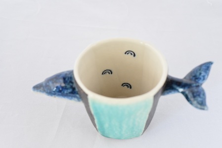 ＜イルカカップ＞(1個)珈琲・お茶・焼酎などお楽しみください！【A-0406-sr】【紫麓窯】