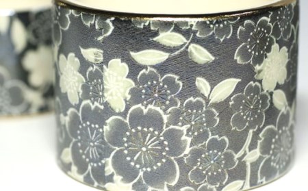 【美濃焼】仏具花柄 5点セット 香炉灰付 『ブラックパール』 多治見市/佐々木陶器 法具 仏壇飾り モダン 仏具 セット 花柄 モダン 手作り お供え 飾り インテリア おしゃれ 個性 上品 上質 手