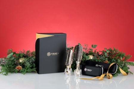 D213 スカルプブラシ　ワールドプレミアムロング　ギフト【エスハートエス S・HEART・S ヘアブラシ マッサージブラシ シャンプーブラシ ブラシ 櫛 くし 頭皮ケア 大阪府 八尾】