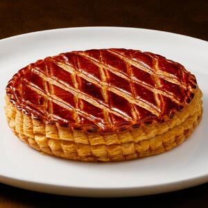 ガレット・デ・ロワ フランボワーズ ピスターシュ 5号(15cm)　ガレットデロワ フランスの伝統菓子 アーモンドクリーム サクサクのパイ生地 ピスタチオ 期間限定