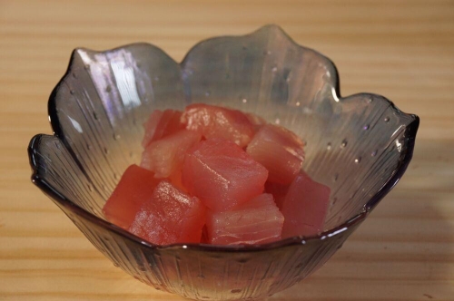 【訳あり】丼にぴったり！那智勝浦町水揚げびんちょうマグロのぶつ切り（5パック）【不揃い】（計1.5kg）