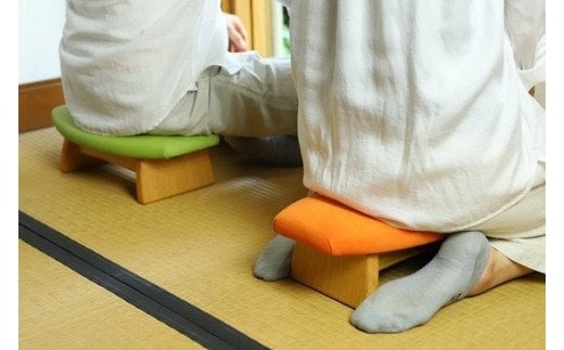 スツール 椅子 北欧 腰掛け シューズ着替え 木製 オットマン ローチェア チェア 小型 座椅子 足置き台 フットレスト ミニスツール  腰掛け椅子 おしゃれ インテリア 無垢材 家具屋アカトシロ ゴ