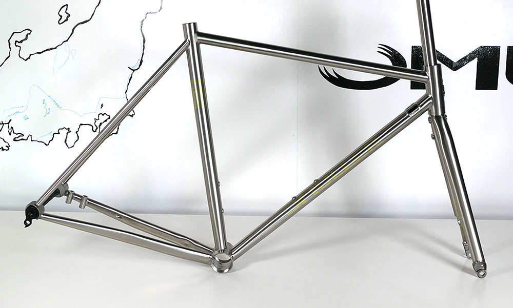 【ふるさと納税】【受注生産】ZEROリムブレーキチタンロードバイク（フレーム＋フォークセット：1セット） 自転車 チタンロードバイク 本体 細身フレーム ツーリング サイクリング スポーツ アウトドア 通勤 通学 街乗り 三重県 桑名市 送料無料