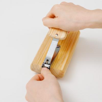 ふるさと納税 関市 らくらく台付き爪切り3 |  | 03