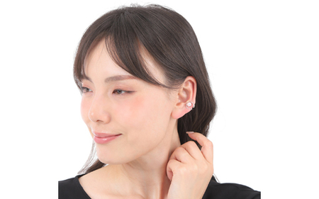 老舗の真珠専門店・アコヤ真珠イヤーカフ K10WG 6.5～7.0ミリ / 伊勢志摩 伊勢 志摩 英虞湾 真珠 パール アコヤ貝 アクセサリー イヤーカフ 冠婚葬祭 慶事 弔事 結婚式 入学式 卒業式