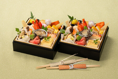 【冷蔵配送・12月31日お届け】迎賓館TOKIWA謹製「個別盛りおせち重」 一人前ずつの贅沢な祝膳、和洋の美味を心ゆくまで（1人前×2個）