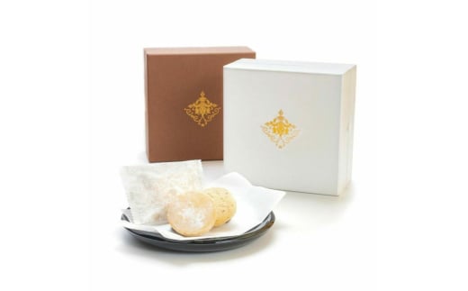 琉球宮廷菓子 黄金ちんすこう (16個入) 黄金金楚餻 くがにちんすこう ちんすこう 和菓子 お菓子 個包装 沖縄市 / 株式会社プラザハウス [BCCW001]