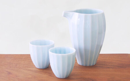 【美濃焼】 立ち姿が美しい miyama. 冷酒器セット 青磁 瑞浪市 / ミヤマプランニング 食器 酒器 ぐい呑み [AZCM065]