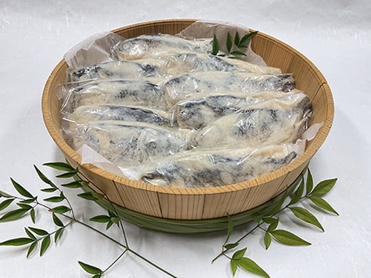 
            近江本にごろ　ふなずし　おす3kｇ（10尾前後）丸ごと【AD37U】
          