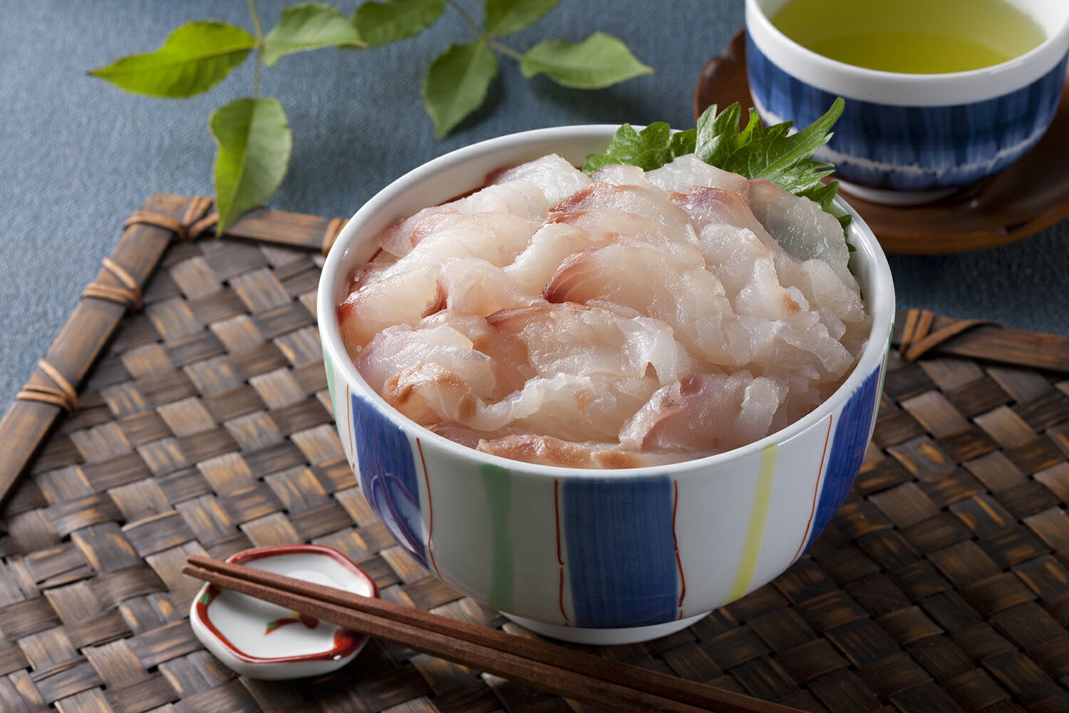 【ふるさと納税】【漁師直送】北海道産 天然ひらめ 昆布〆セット (200g×3袋) 平目 ヒラメ 昆布締め 冷凍 旬 海鮮 せたな町