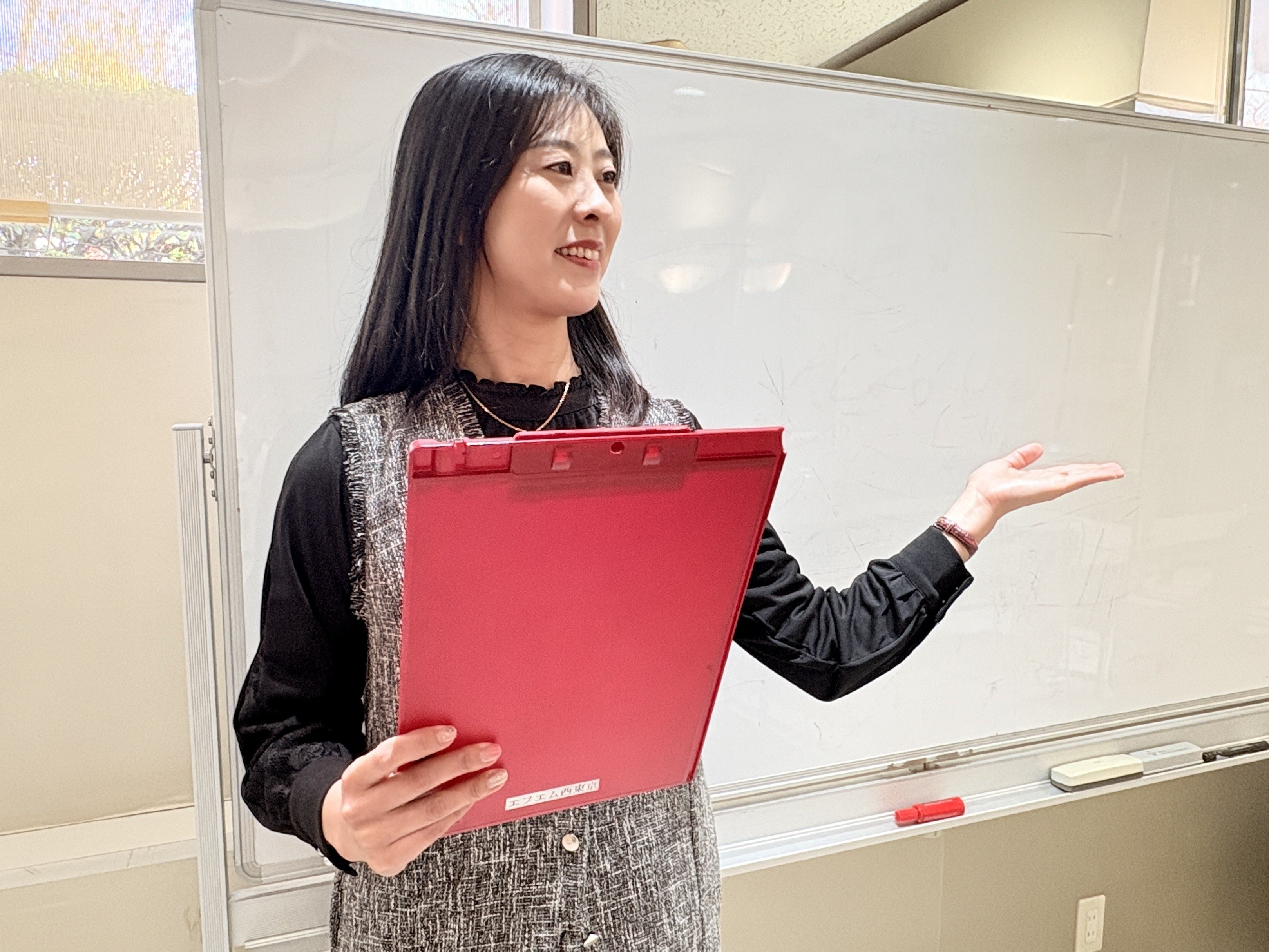 
                  番組パーソナリティによるマンツーマン話し方講座（90分間）コース
                