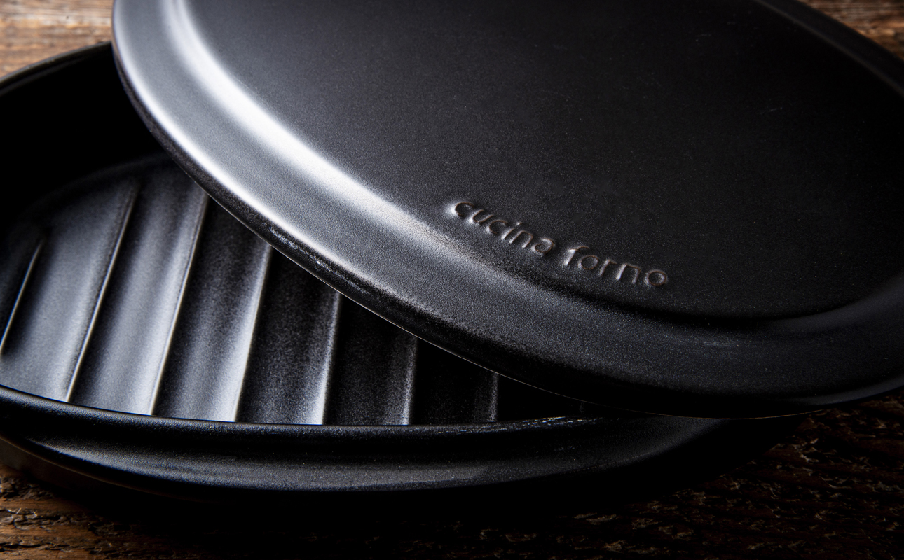 【萬古焼(ばんこやき)】Handmade土鍋 弥生陶園　職人が一つ一つ丁寧に成形し焼き上げる、こだわりの逸品　土鍋の国内生産80％のシェアを誇る伝統の萬古焼　TS-652　フタ付グリラー（黒釉）鉄より