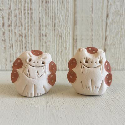 ふるさと納税 与那原町 【やちむん・焼き物】にんまりサー 手のひらサイズの陶器シーサー