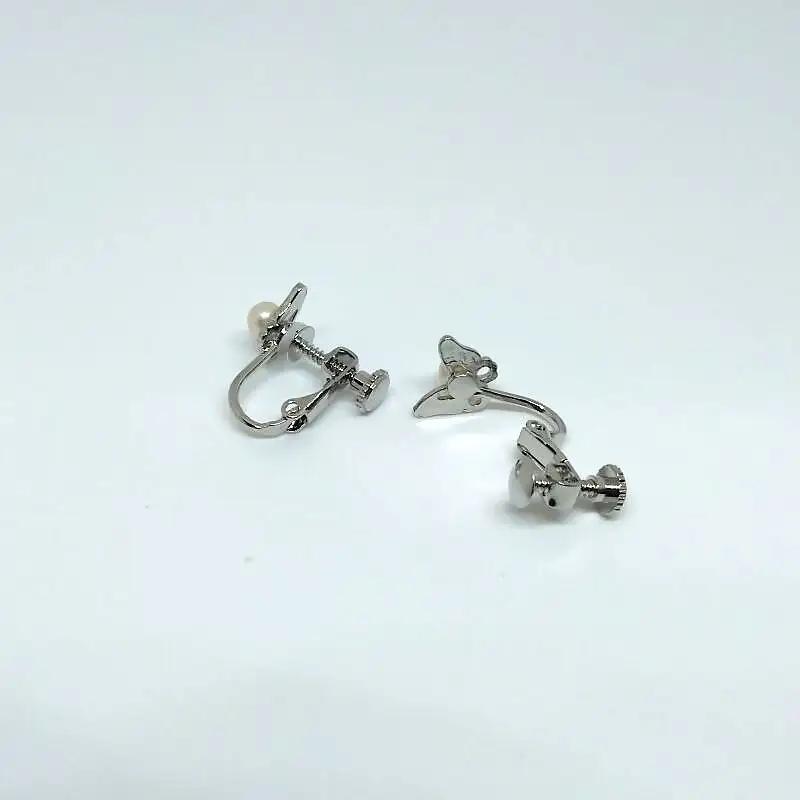 2203 真珠イヤリング・バタフライ（淡水本真珠・ボタン） 贈り物 かわいい アクセサリー カジュアル オシャレ クリスマスプレゼント 蝶々