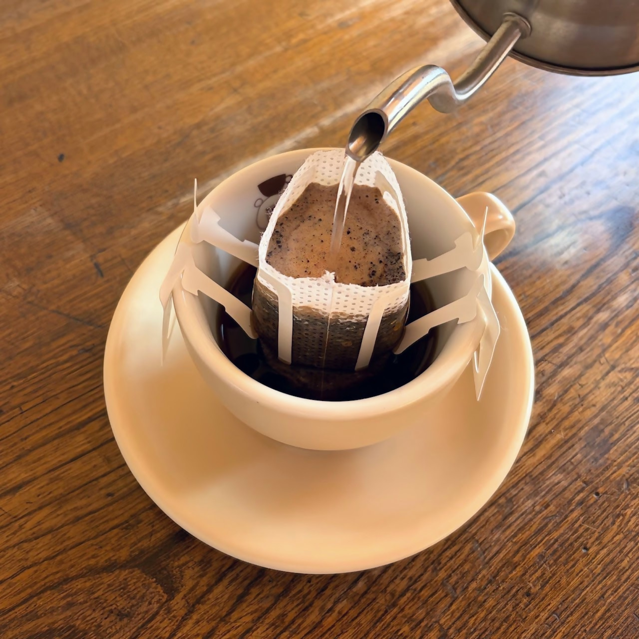 ドリップバッグとクッキーのプチギフト（M）｜ コーヒー 珈琲 スペシャルティコーヒー おすすめ 焙煎 ドリップバッグ くまちゃん ちょっとしたギフト 手作り 手づくり 飲料 クッキー くま くまと珈琲