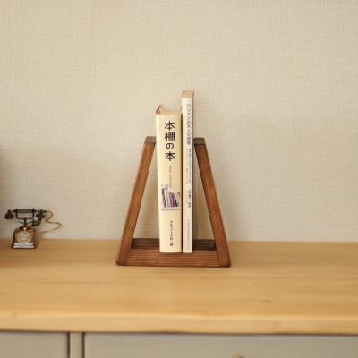 ふるさと納税 美幌町 三角のブックスタンド アンティークブラウン【申込後に製作いたします】 |  | 02