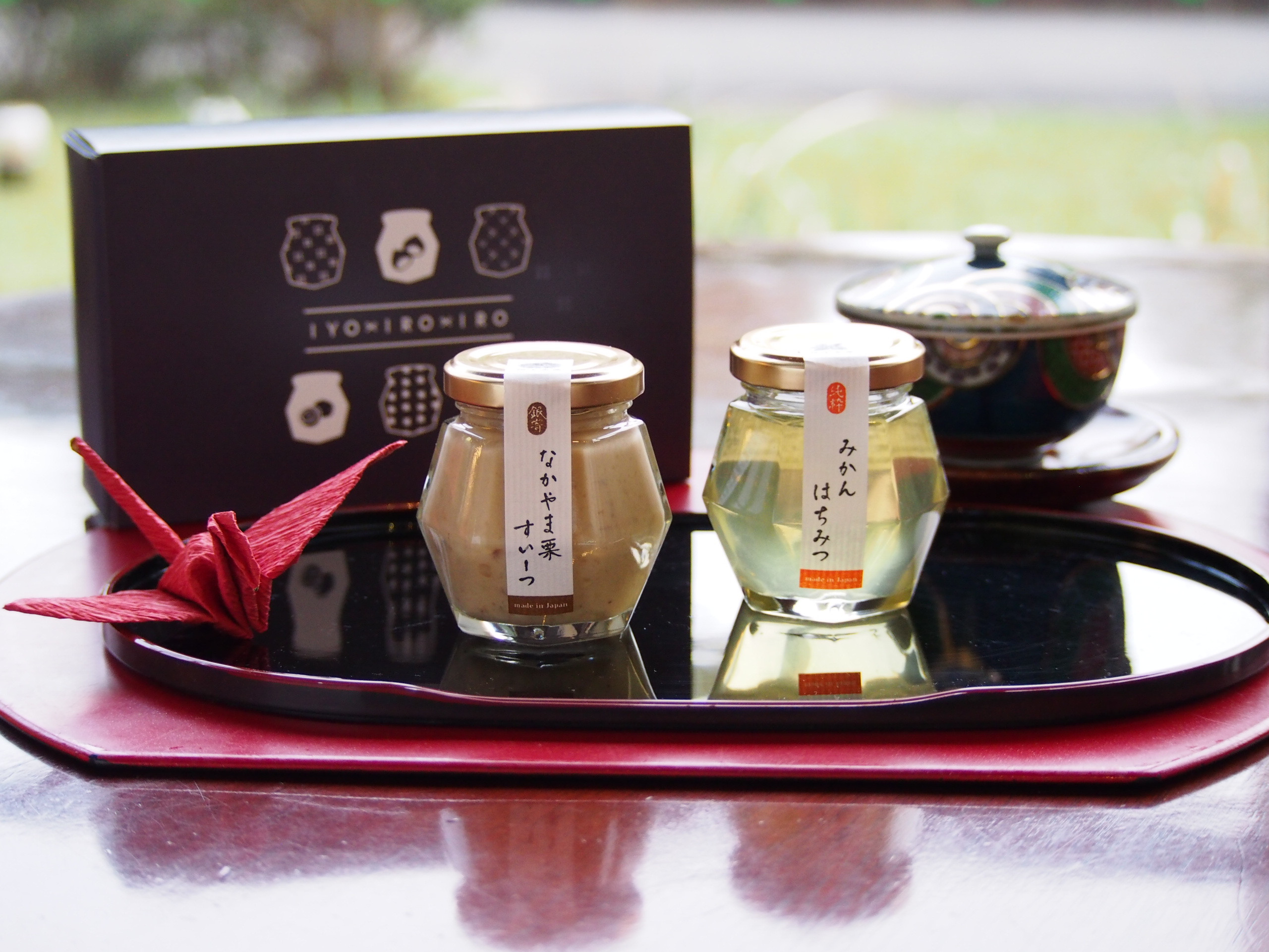 
                  栗 ギフト なかやま栗すいーつ1本＆みかんはちみつ1本 セット ミルクジャム 蜂蜜 プレゼント 贈答用 誕生日 おしゃれ セット お菓子 子供 人気 友達 女性 母 詰め合わせ 祝い伊予市｜B105
                