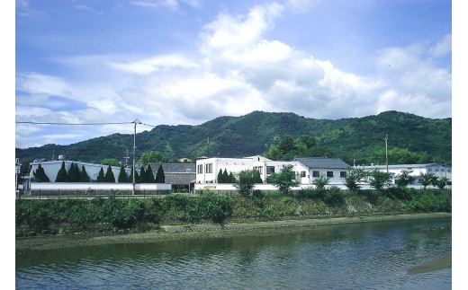 久家本店製造場全景