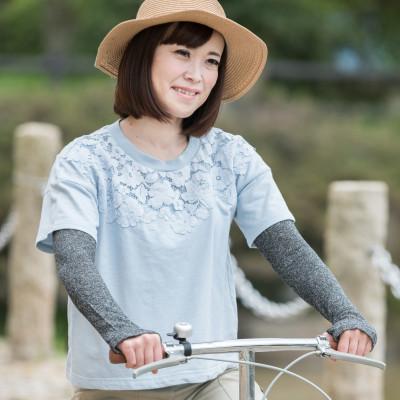 ふるさと納税 泉大津市 天然の美容繊維　UV対策　絹のさらさらアームカバー　ブラック　H-AM1900