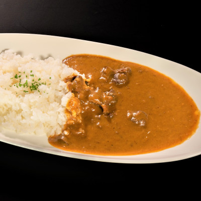 
                  極上とろうま 但馬牛ビーフカレー＜5袋セット＞【1318837】但馬牛 ビーフカレー 牛肉 朝来市 生野 生野高原 カッセル レストラン品質 ナチュラルリゾートオーベルジュ
                