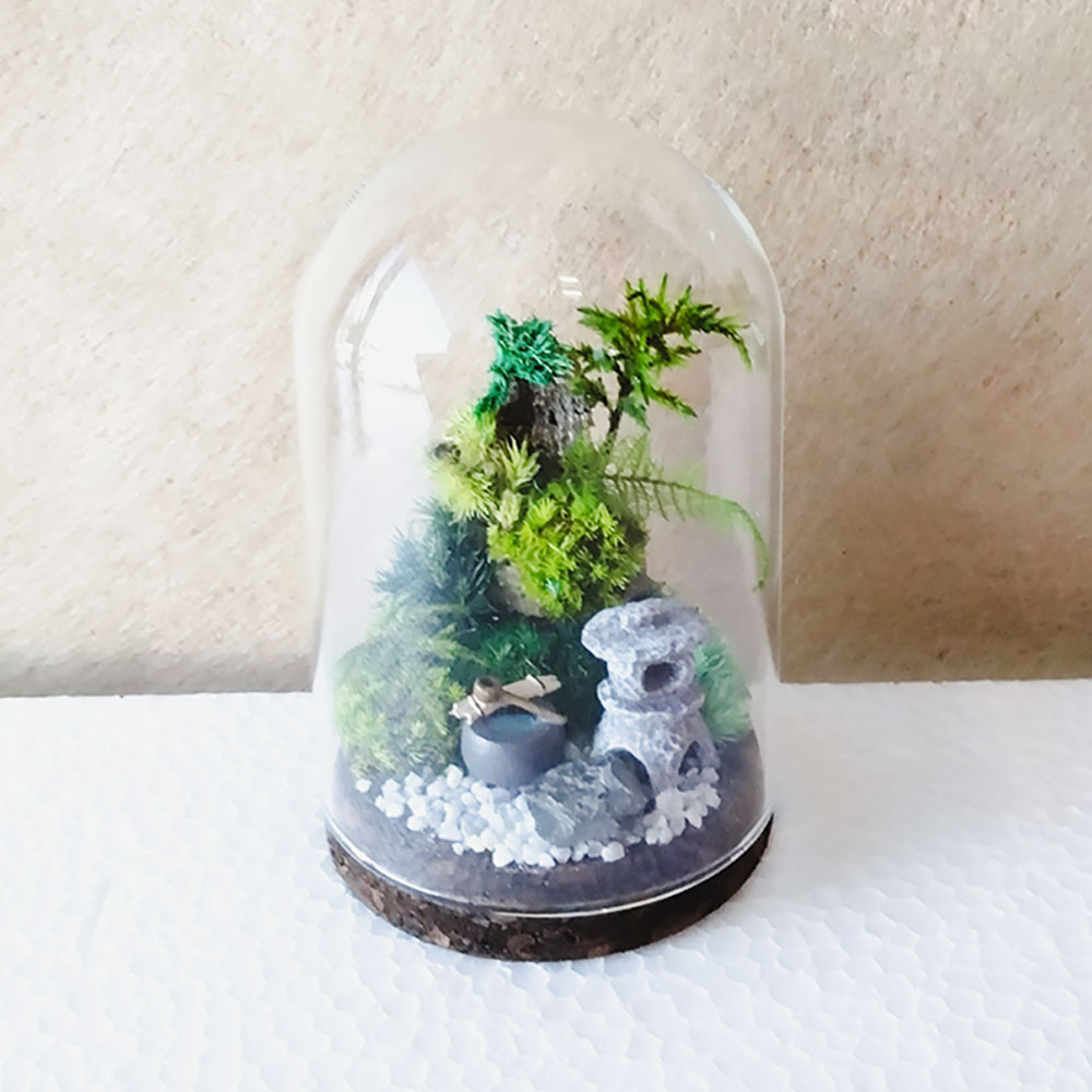 【ふるさと納税】【さとリウム®】プリザーブド加工の テラリウム なごみ（燈篭）1セット 苔テラリウム ガラス瓶 プリザーブド苔 花 木の実 枝葉 枯れない 苔リウム 苔 コケ プリザーブド 観葉植物 グリーン 雑貨 水やり不要 苔工房アイモス 静岡県 菊川市 送料無料
